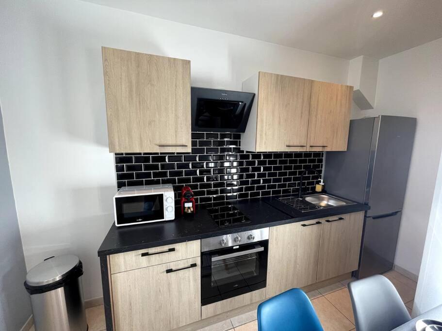 Appartement T2 Pour 3 Personnes มาร์กเซย ภายนอก รูปภาพ